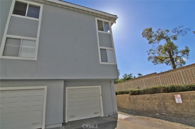 $445,000 | 26867 Claudette Street, Unit 118, Canyon Country, CA 91351