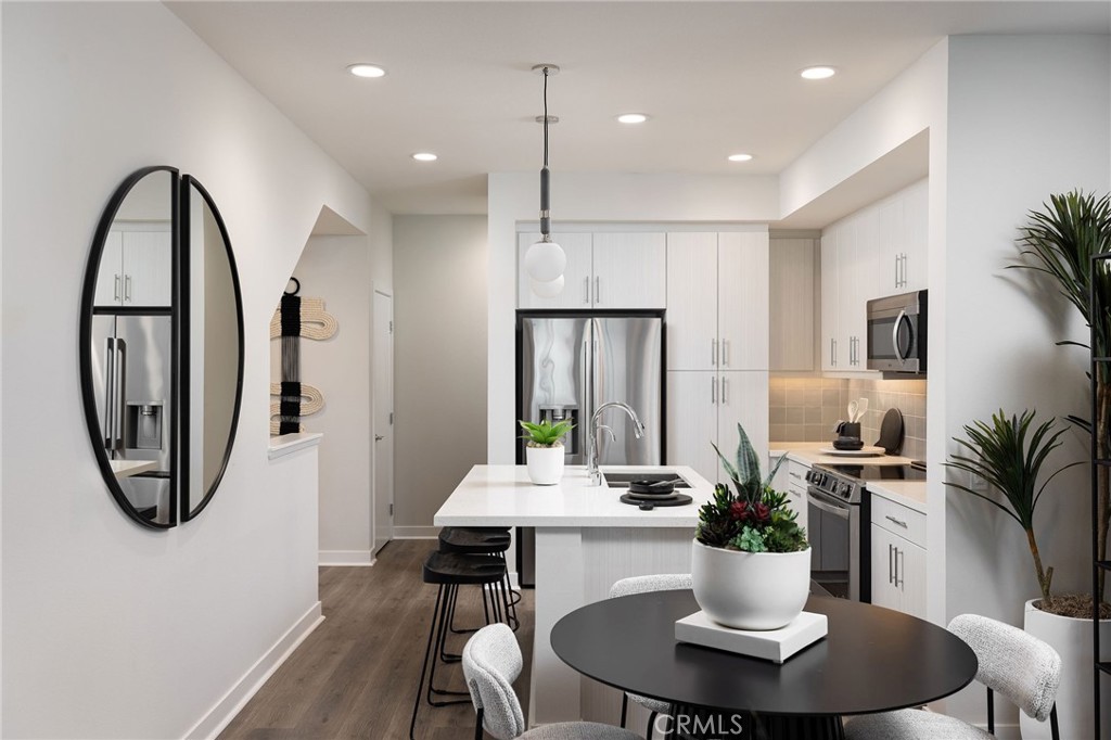 139 South Iris El Cajon, CA 92019 - Photo 5 of 19