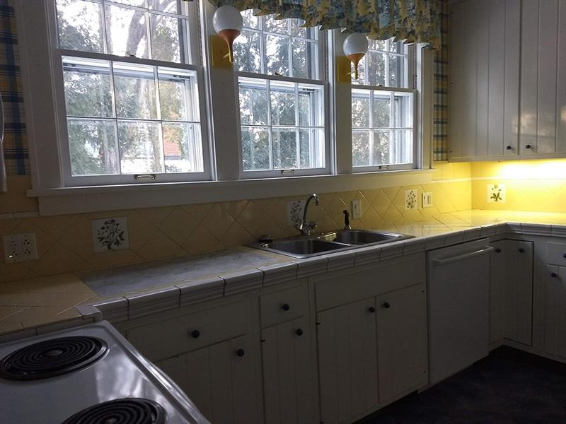 1060 East Pike Road Indiana, PA 15701 - Photo 10 of 18 Kitchen