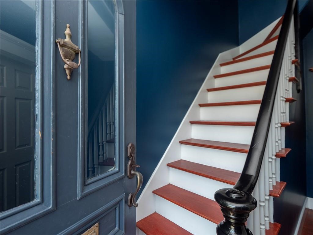 7 Howe Street Bristol, RI 02809 - Photo 4 of 30