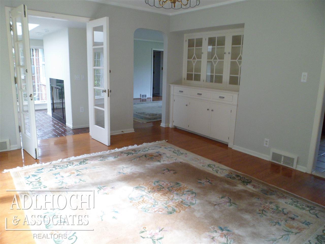 477 Shelbourne Road Grosse Pointe, MI 48236 - Photo 3 of 14