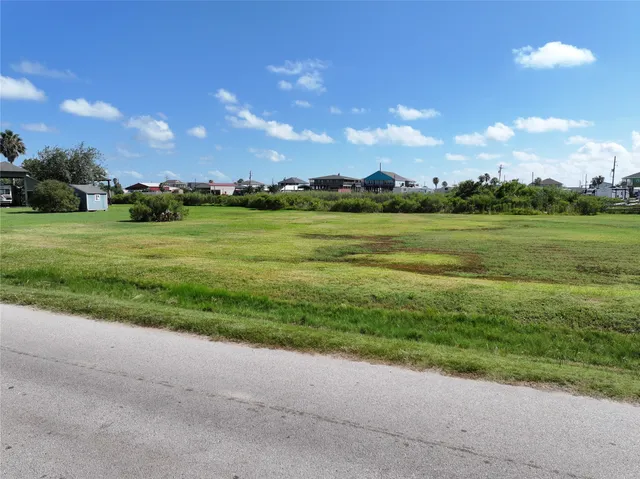 a view of an outdoor space and yard