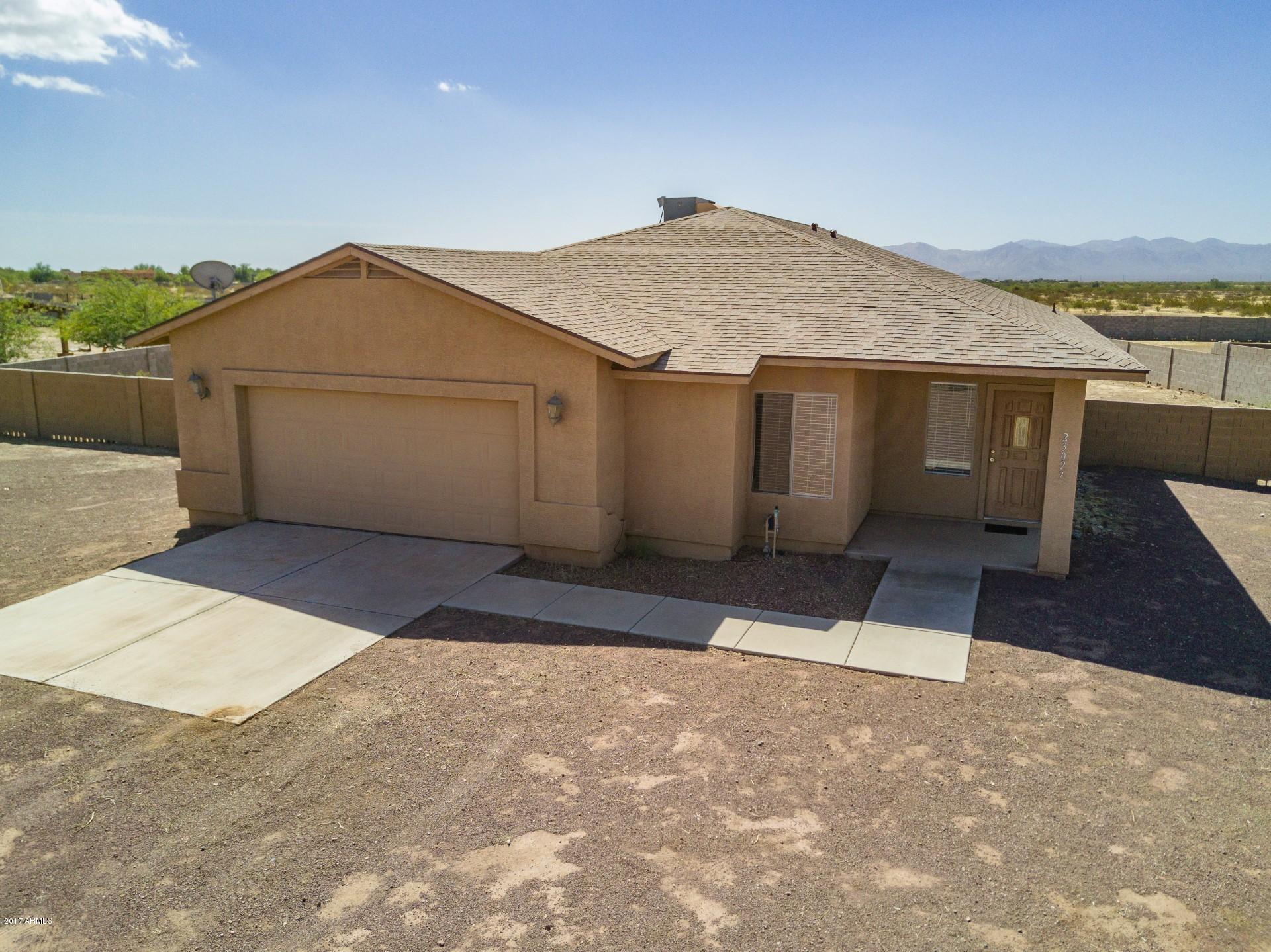 23027 West Montgomery Road Wittmann, AZ 85361 - Photo 21 of 29 0021-Montgomery DRONE (9)