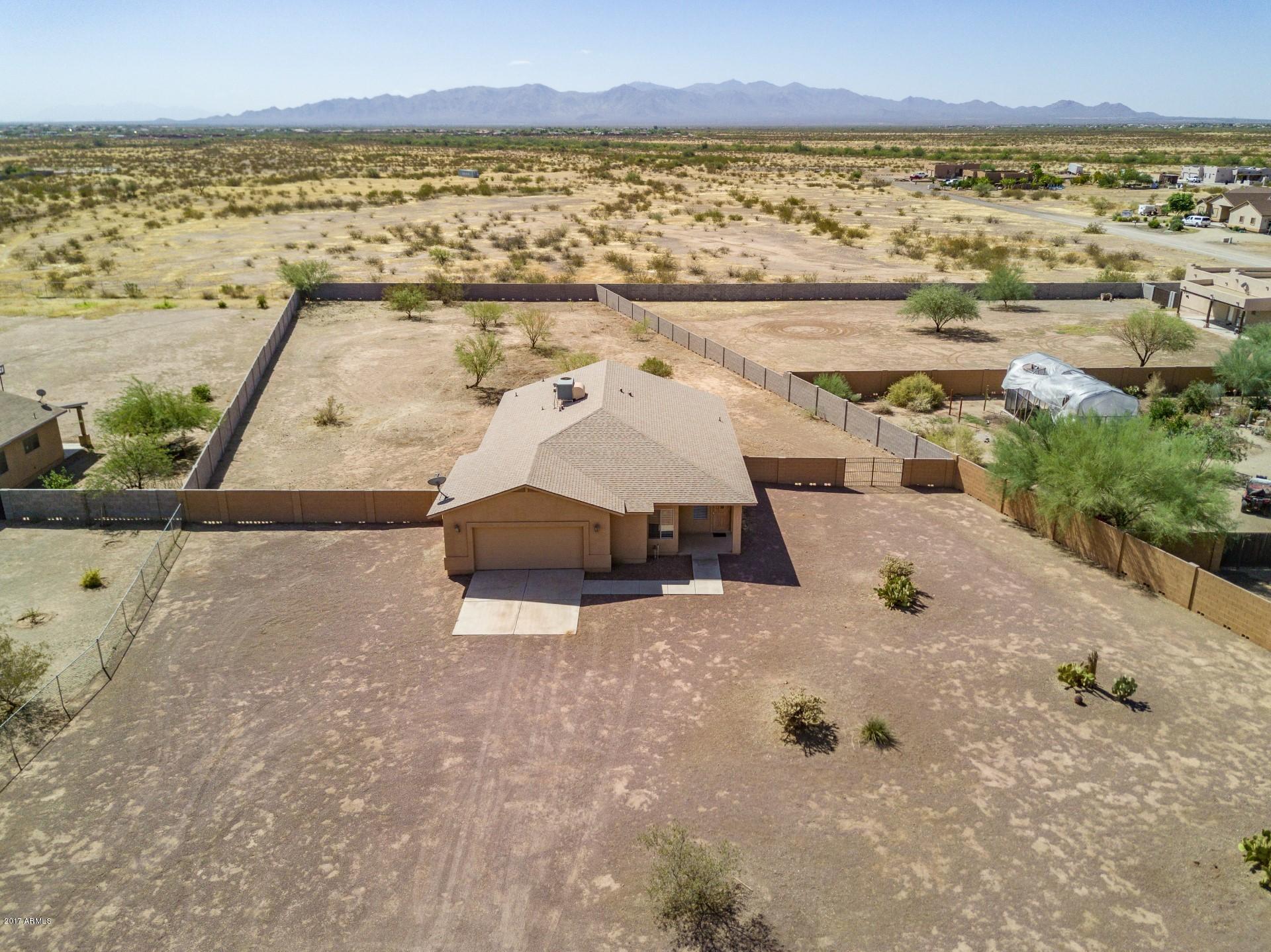 23027 West Montgomery Road Wittmann, AZ 85361 - Photo 23 of 29 0023-Montgomery DRONE (2)