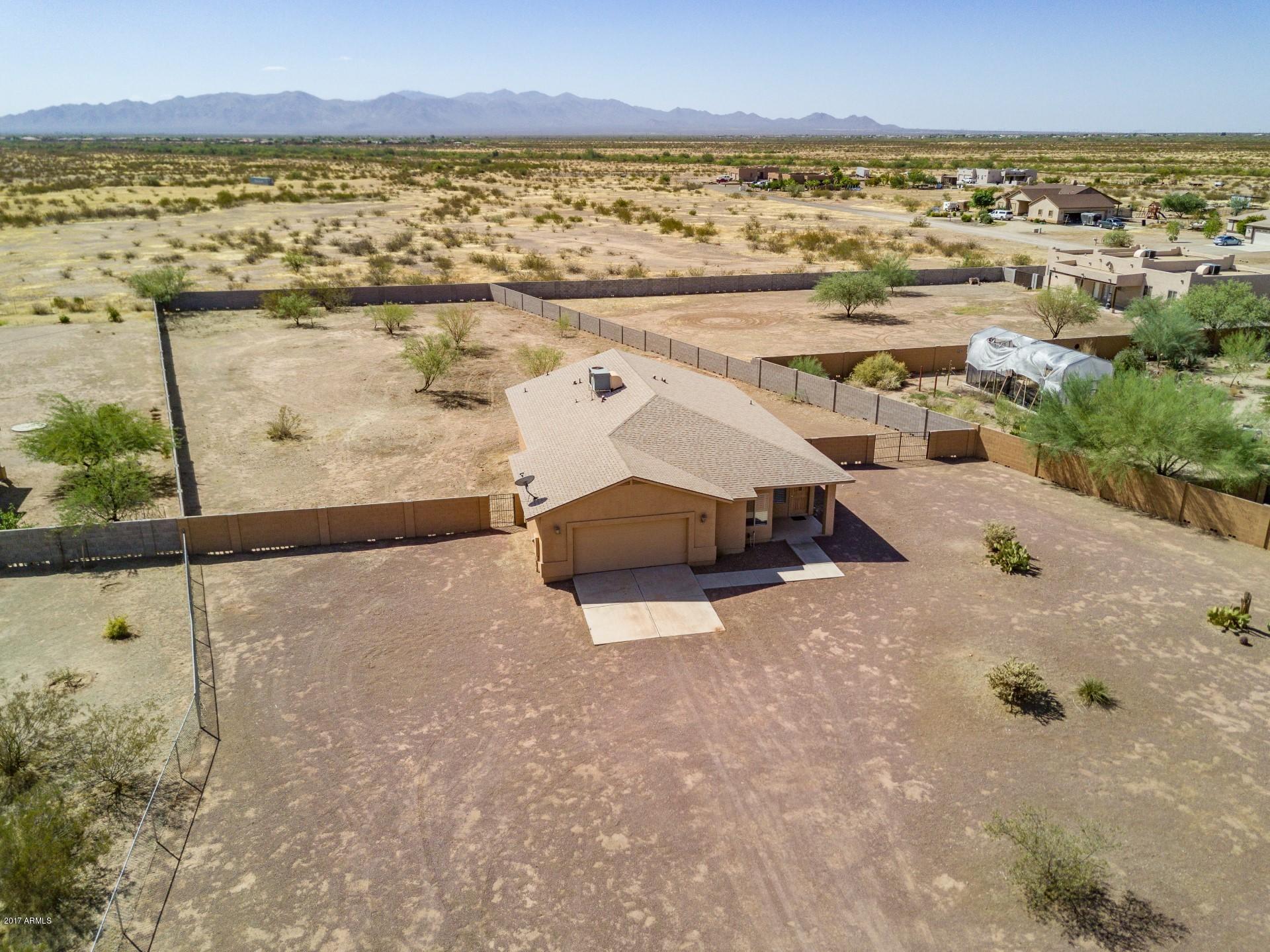 23027 West Montgomery Road Wittmann, AZ 85361 - Photo 24 of 29 0024-Montgomery DRONE (3)