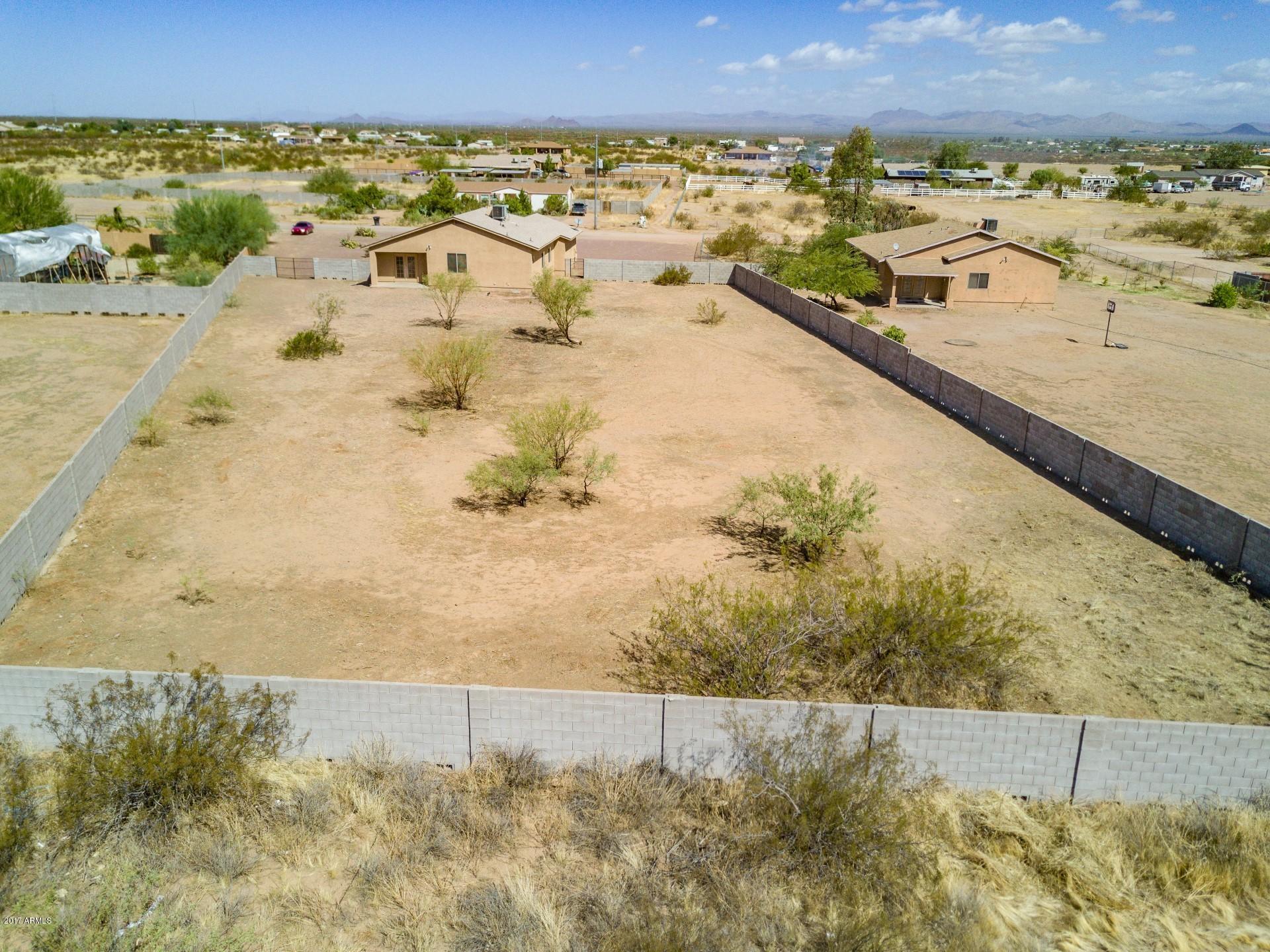 23027 West Montgomery Road Wittmann, AZ 85361 - Photo 26 of 29 0026-Montgomery DRONE (5)
