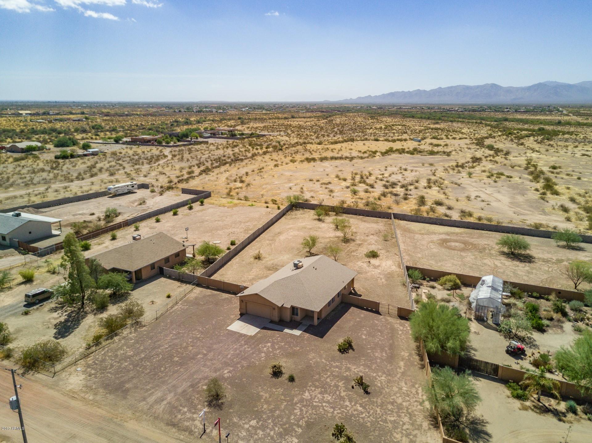 23027 West Montgomery Road Wittmann, AZ 85361 - Photo 28 of 29 0028-Montgomery DRONE (8)