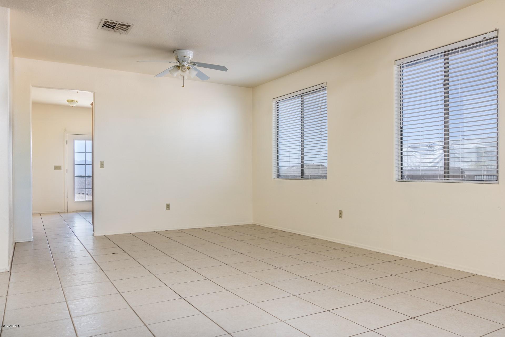 23027 West Montgomery Road Wittmann, AZ 85361 - Photo 5 of 29 0005-Montgomery (6)