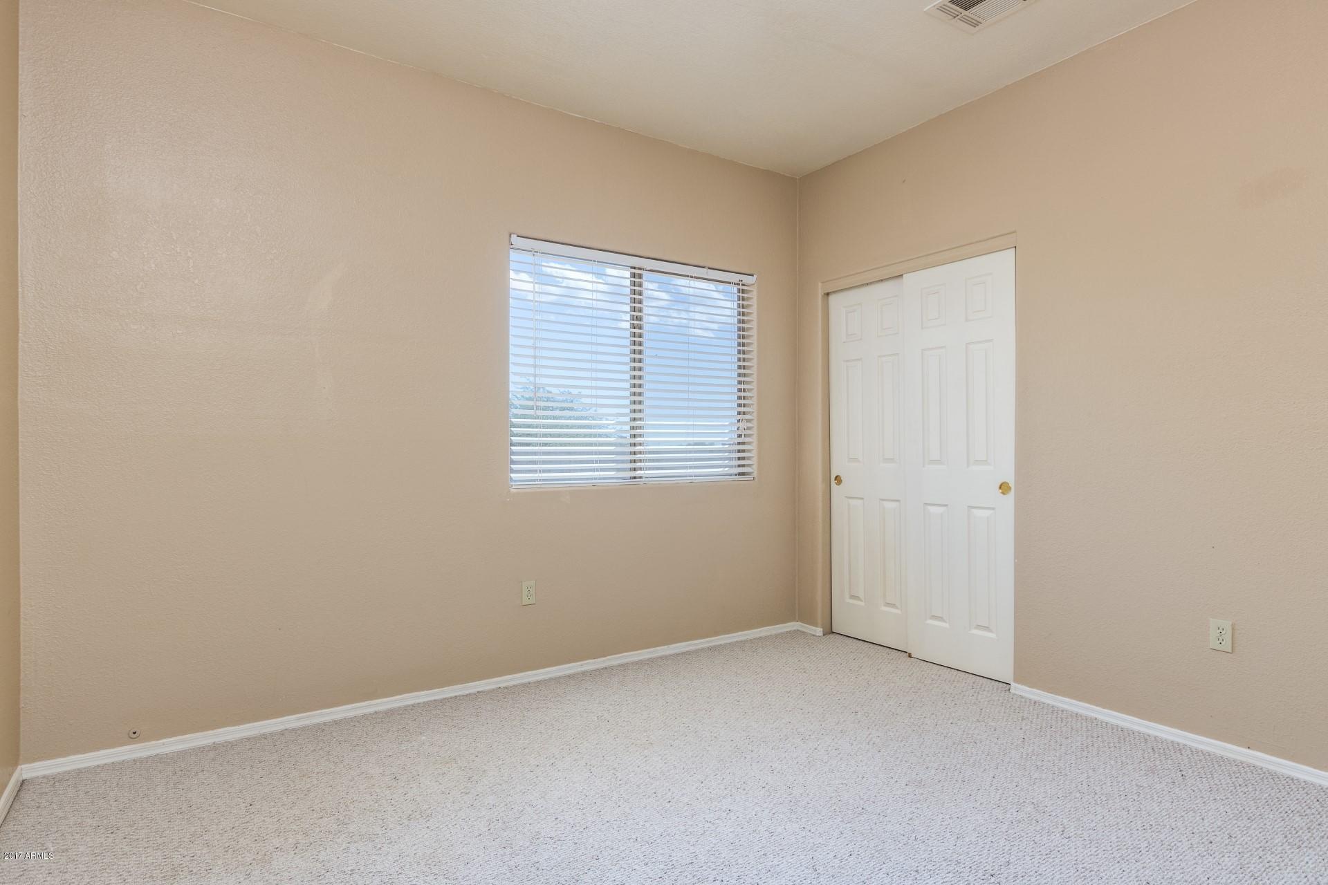 23027 West Montgomery Road Wittmann, AZ 85361 - Photo 8 of 29 0008-Montgomery (9)