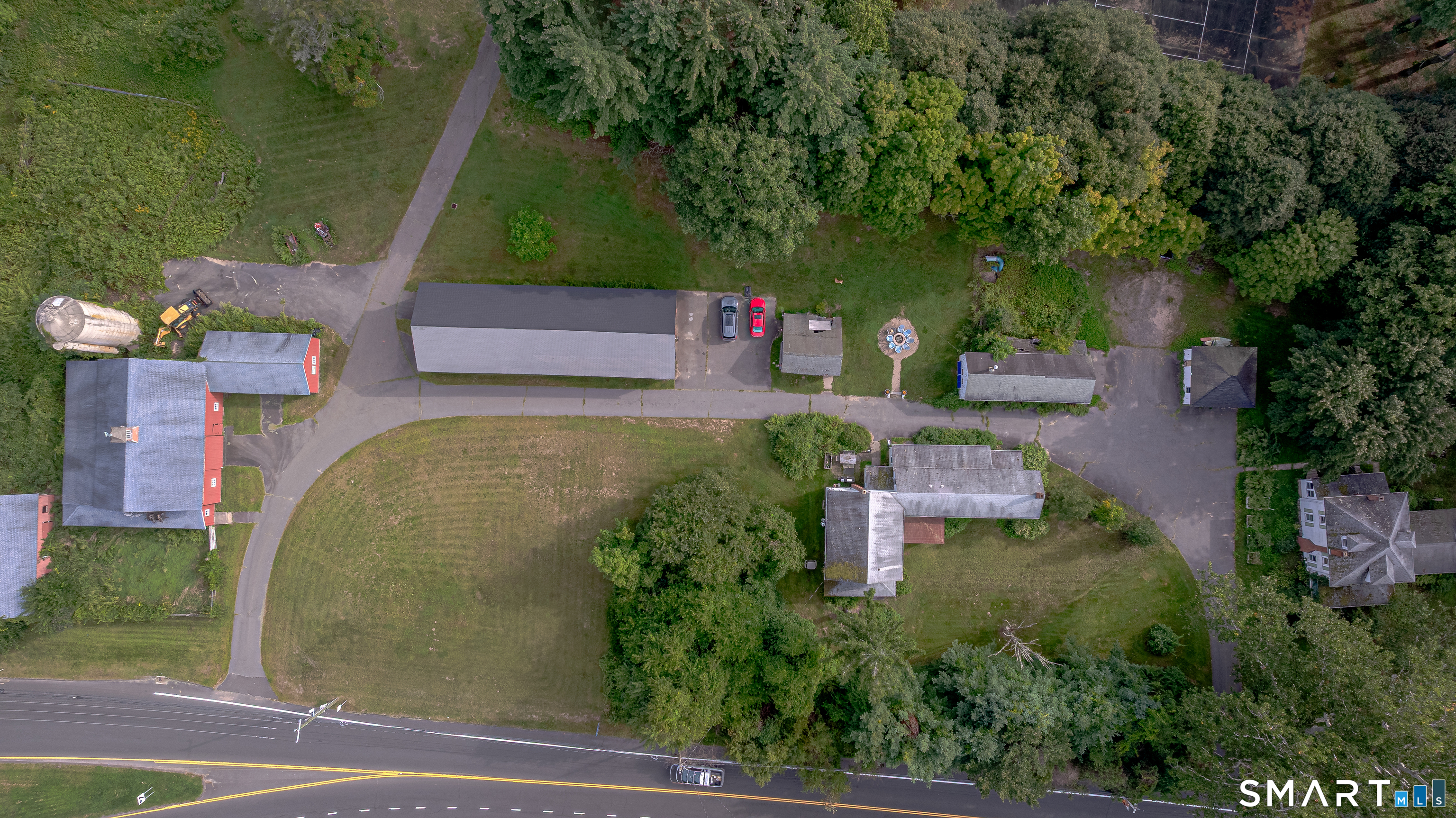 66 Hartford Road Simsbury, CT 06070 - Photo 1 of 39 Gallery Image 1