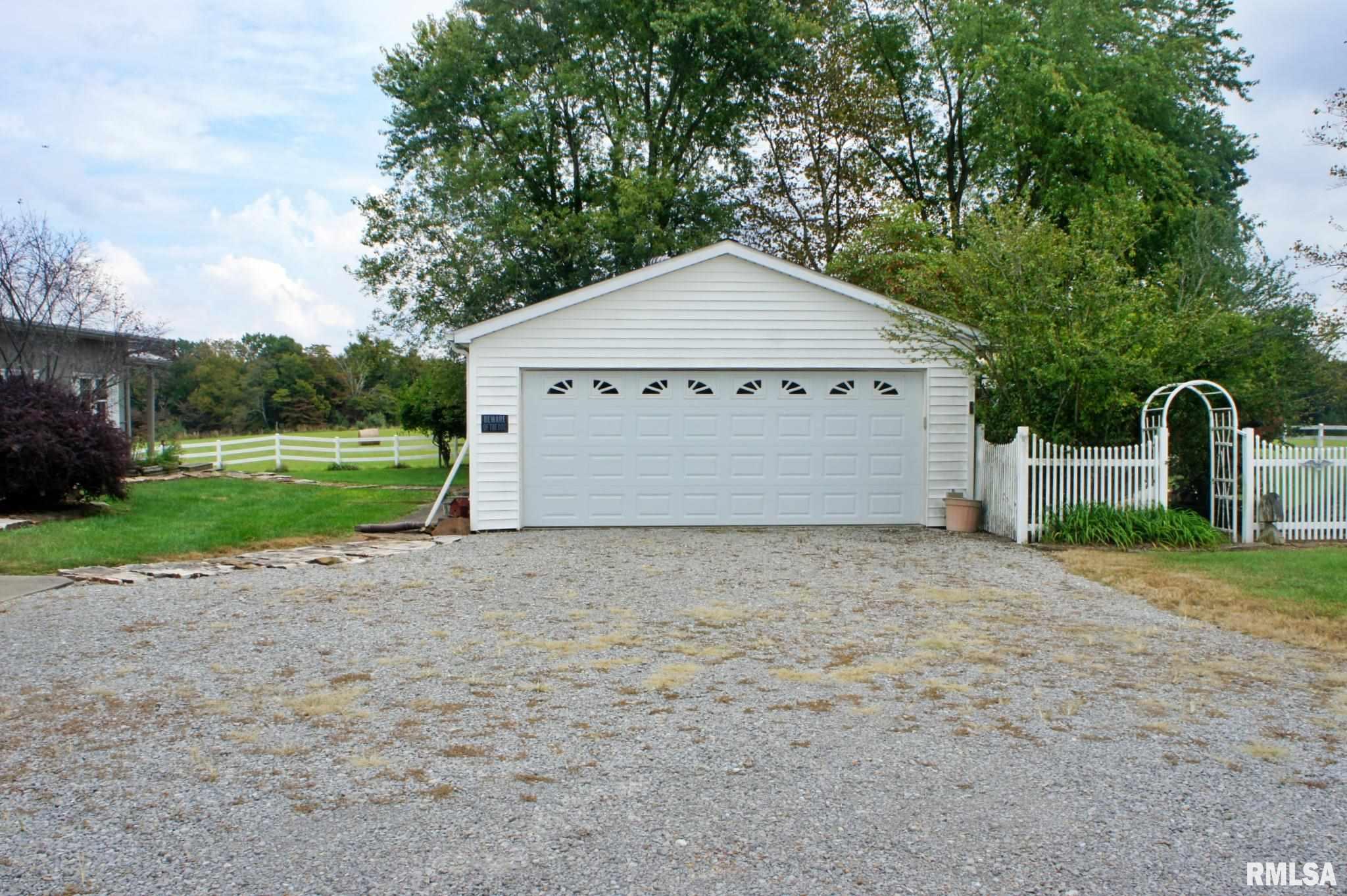 13 Bowed Tree Road Stonefort, IL 62987 - Photo 21 of 49 Gallery Image 21