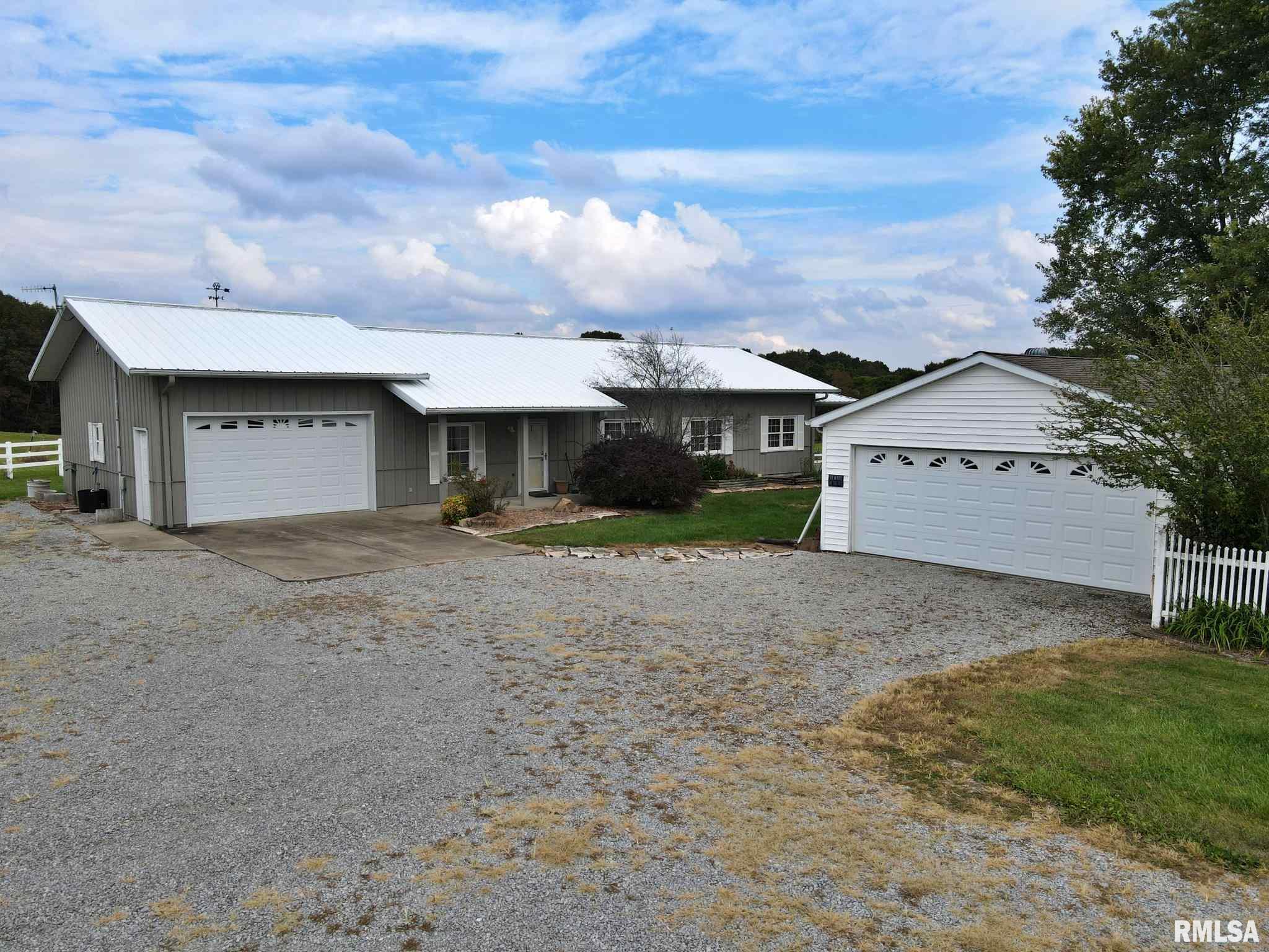 13 Bowed Tree Road Stonefort, IL 62987 - Photo 3 of 49 Gallery Image 3