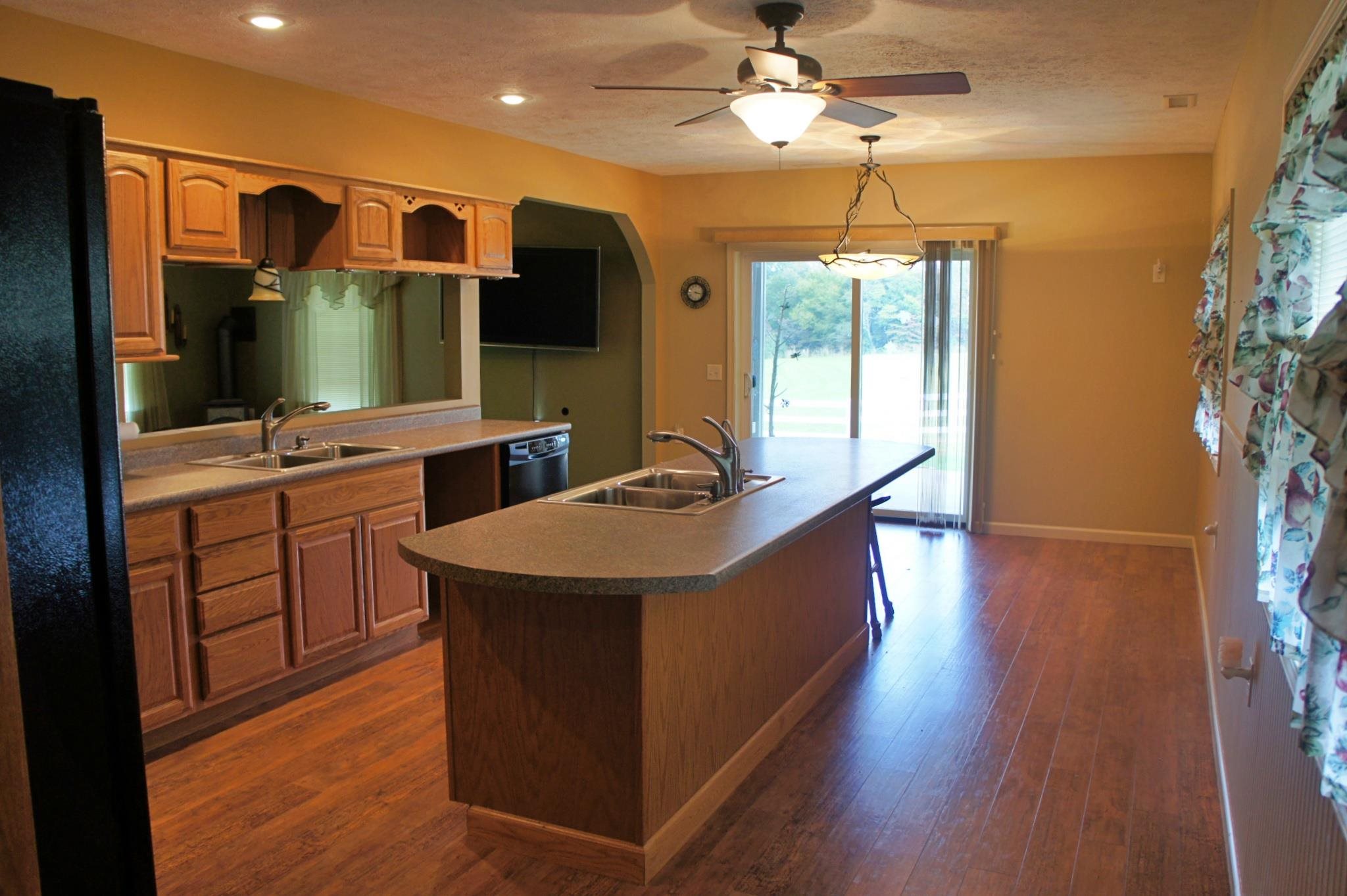 13 Bowed Tree Road Stonefort, IL 62987 - Photo 10 of 49 Gallery Image 10