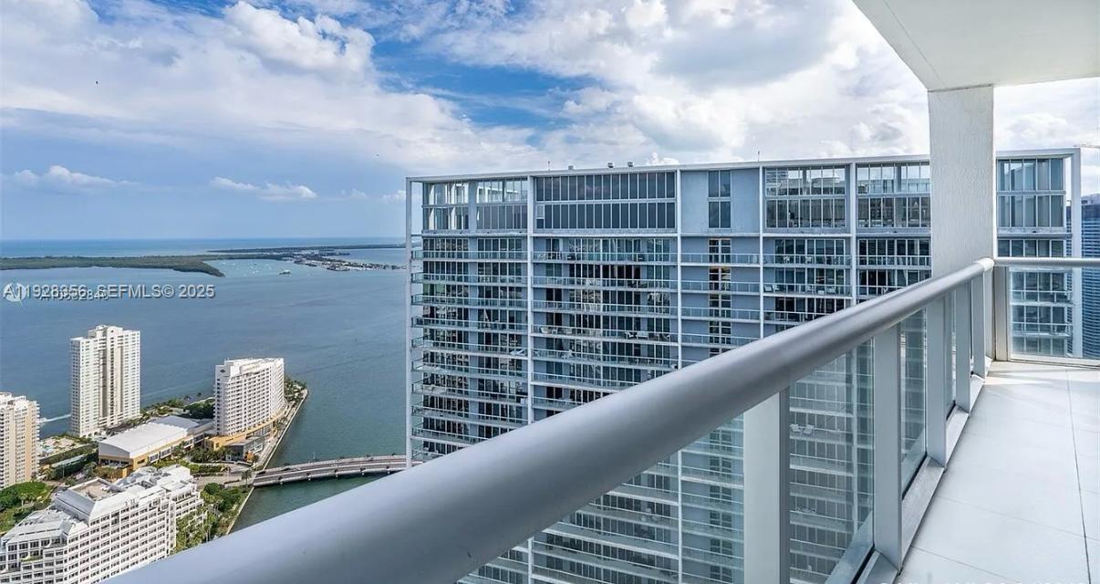 475 Brickell Avenue, Unit 5707 Miami, FL 33131 - Photo 4 of 16 a view of balcony with furniture