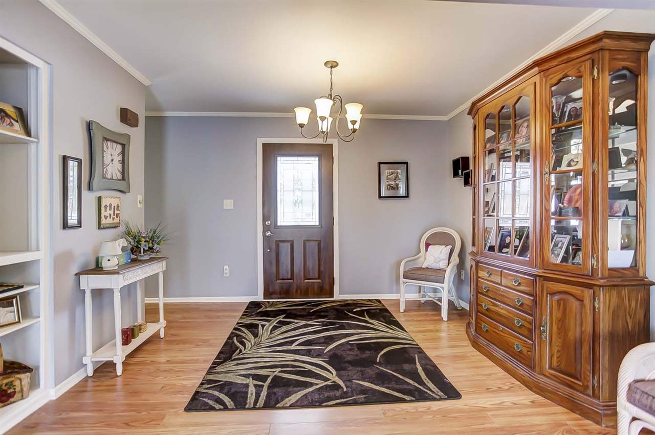 10619 Wheelock Road Fort Wayne, IN 46835 - Photo 4 of 35