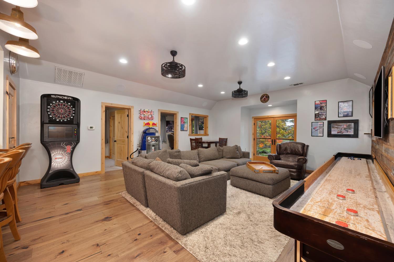 9475 King Road Loomis, CA 95650 - Photo 74 of 96 a living room with furniture and wooden floor