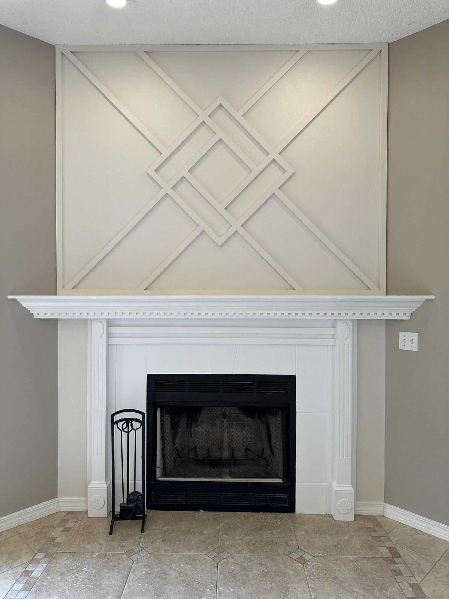 3077 Border Creek Drive Crestview, FL 32539 - Photo 4 of 33 a fireplace with a hallway