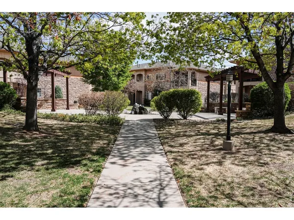 $375,000 | 1703 Whitehall Drive, Unit 1H, Longmont, CO 80504