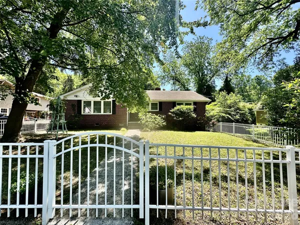 $1,700 | 1716 Fairfield Drive, Gastonia, NC 28054