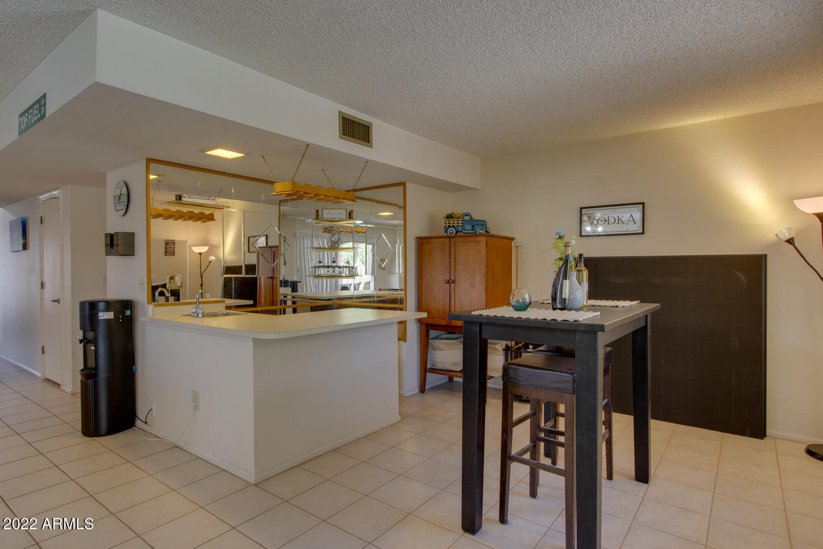 4386 East Pearce Road Phoenix, AZ 85044 - Photo 11 of 69 27-Pearce