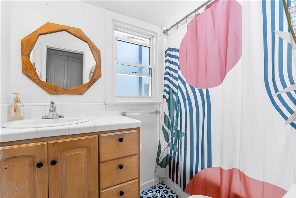 53 B Surfside Avenue Surfside, CA 90743 - Photo 29 of 42 Upstairs Bathroom