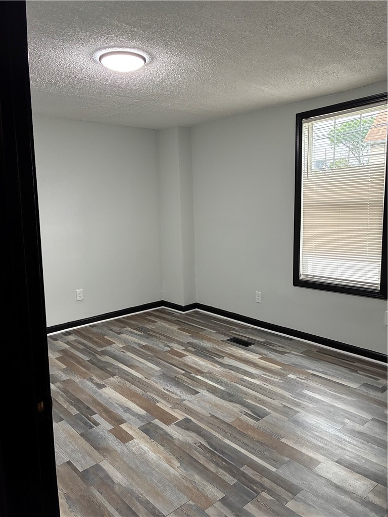 495 Emerson Street, Unit 1 Rochester, NY 14613 - Photo 5 of 10 Gallery Image 5