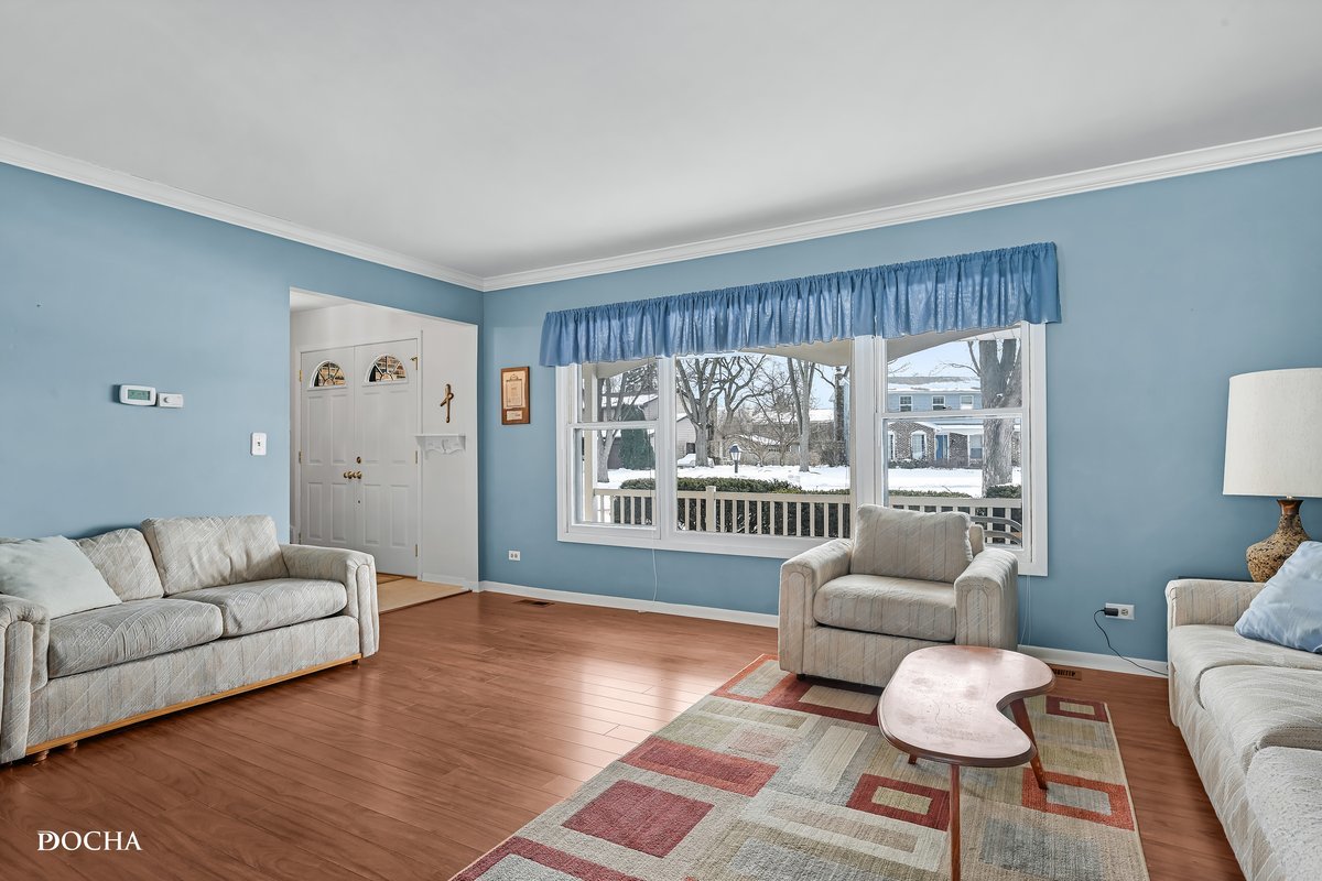 5S621 Ridgeview Lane Naperville, IL 60540 - Photo 3 of 46 Gallery Image 3