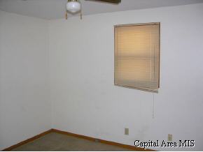 2236 South 9th Street Springfield, IL 62703 - Photo 5 of 6