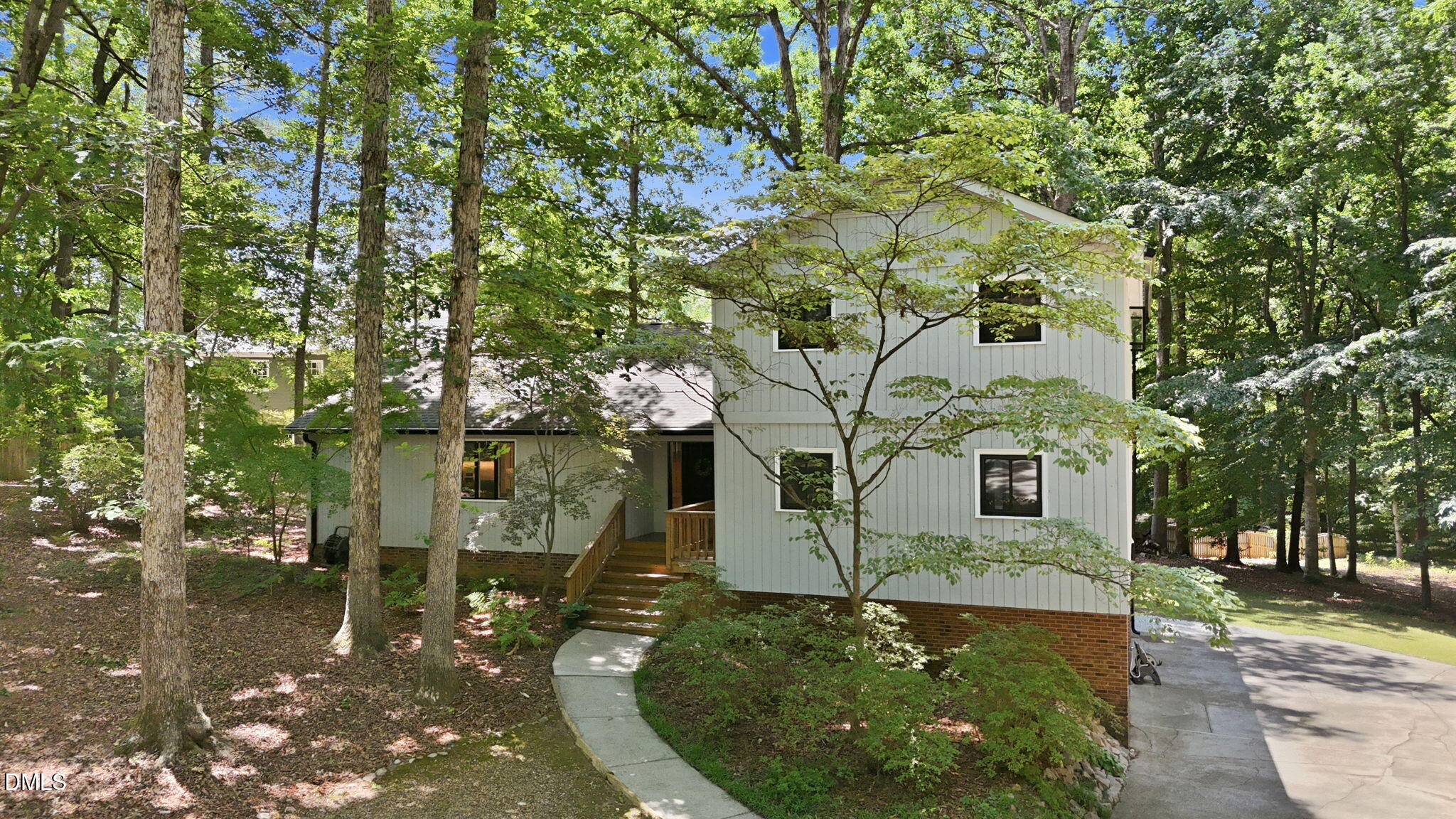 6101 Dresden Lane Raleigh, NC 27612 - Photo 1 of 41