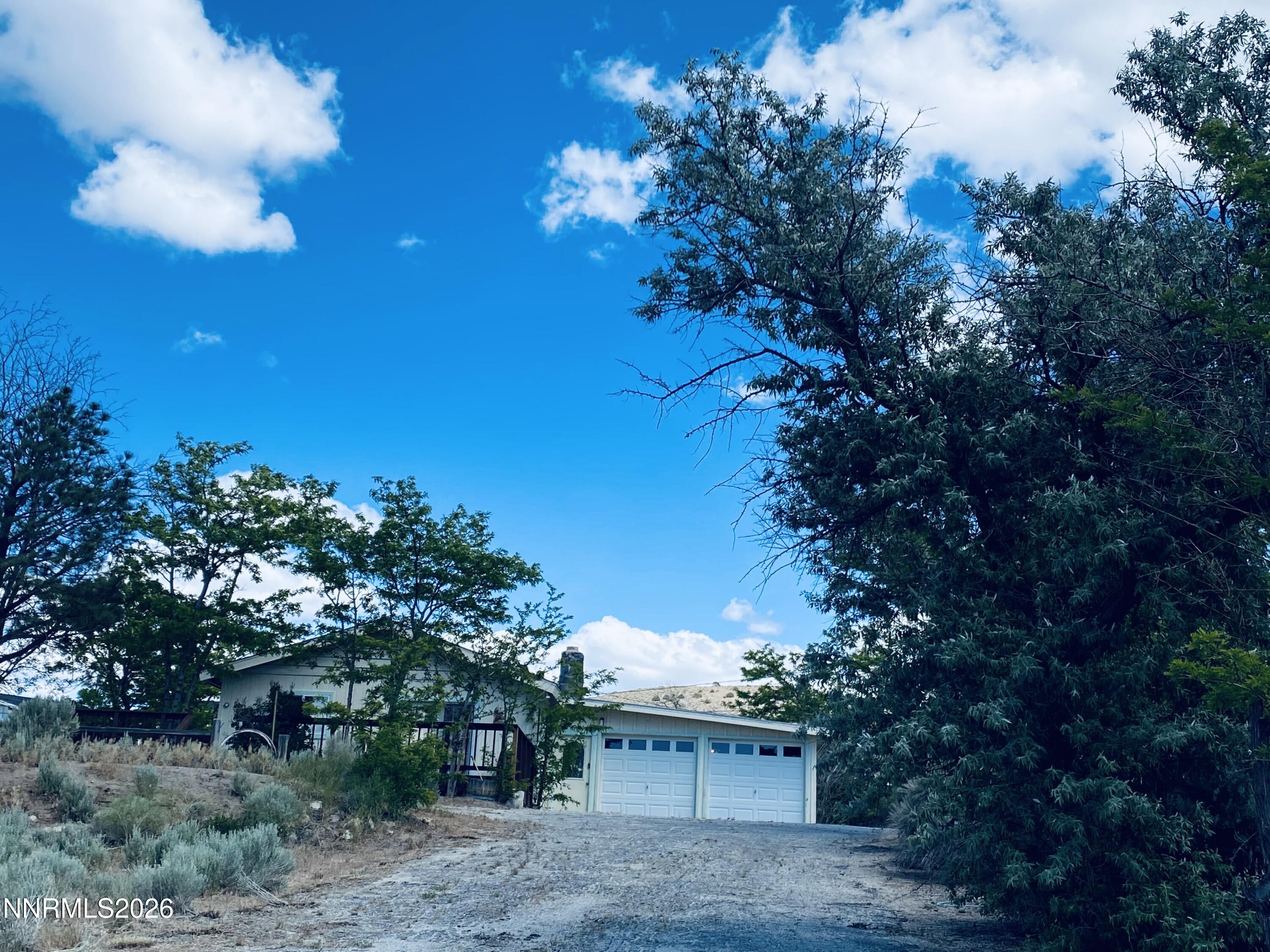 1229 South Deer Run Road Carson City, NV 89701 - Photo 3 of 15 IMG_1301 (1)