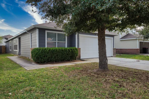 $1,900 | 718 Remwick Drive, Houston, TX 77073