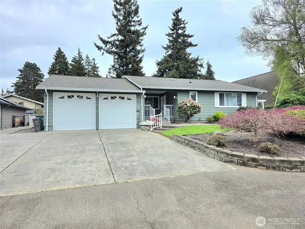 $2,850 | 296 Edinburgh Drive, Camano Island, WA 98282