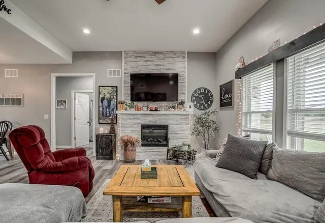 $550,000 | 4434 Missouri Drive, Ottawa, KS 66067