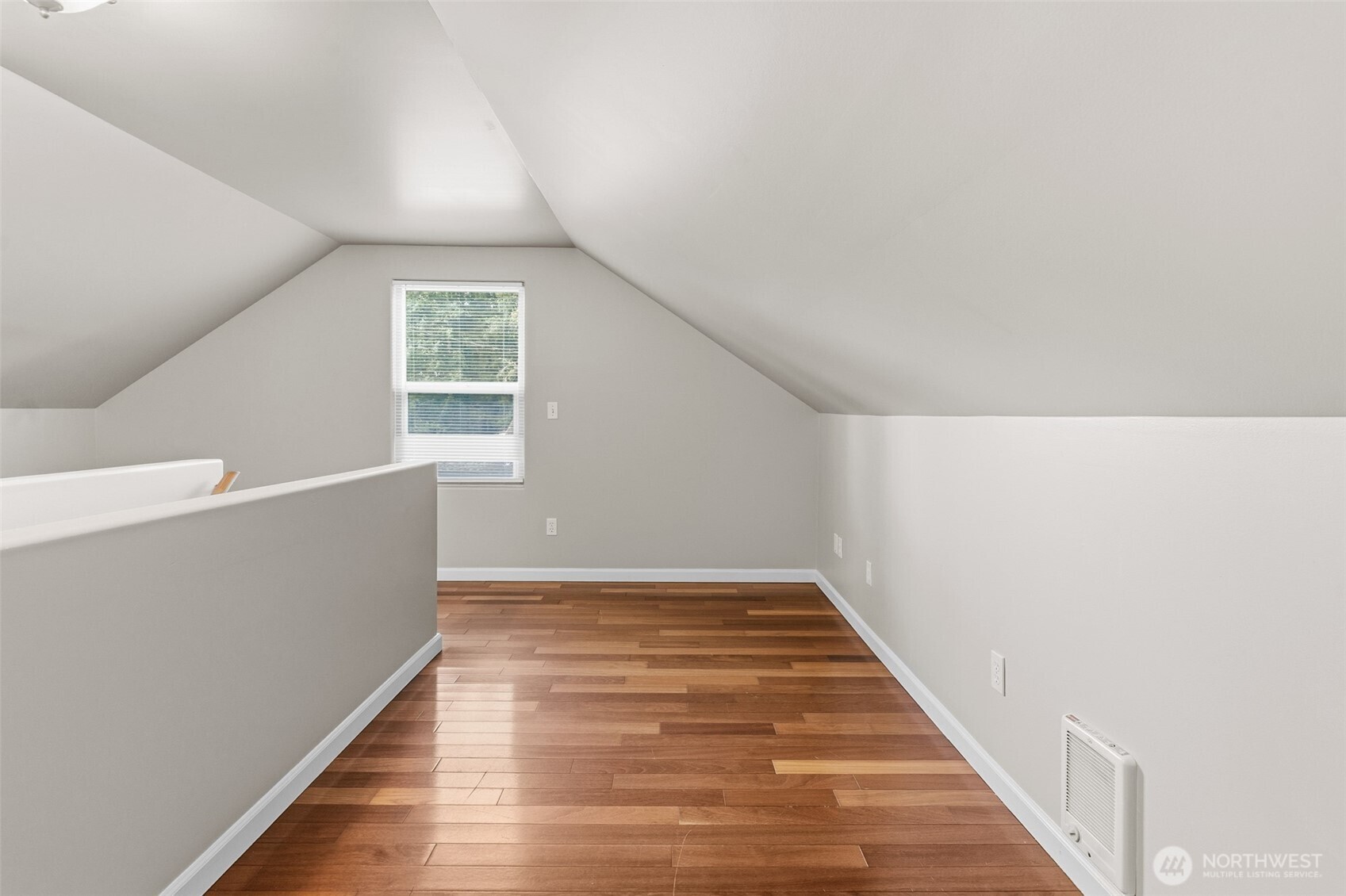 22225 Redmond-Fall City Road Northeast Redmond, WA 98053 - Photo 30 of 40