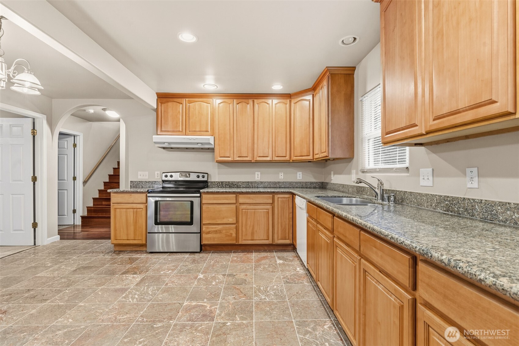 22225 Redmond-Fall City Road Northeast Redmond, WA 98053 - Photo 4 of 40