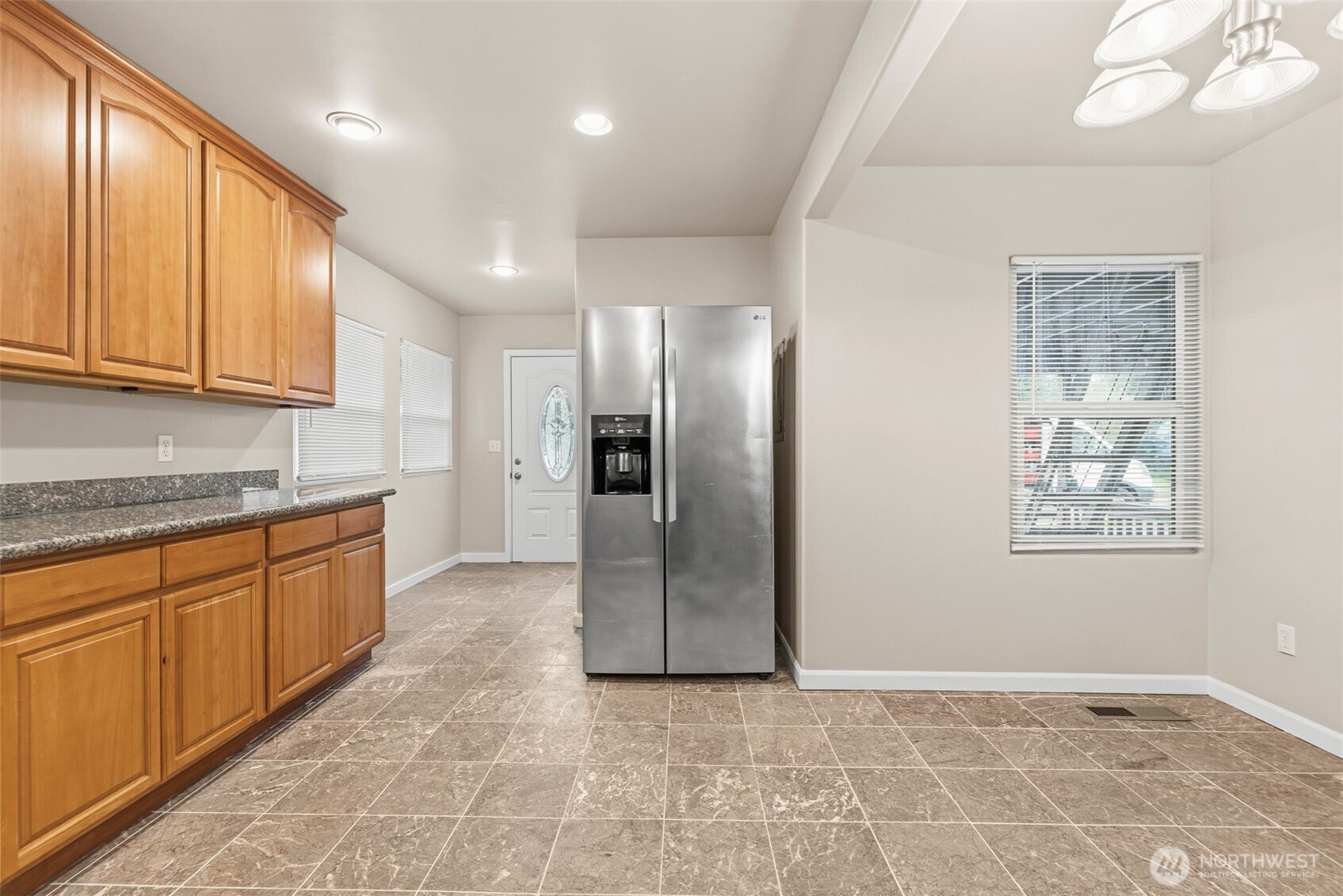 22225 Redmond-Fall City Road Northeast Redmond, WA 98053 - Photo 8 of 40