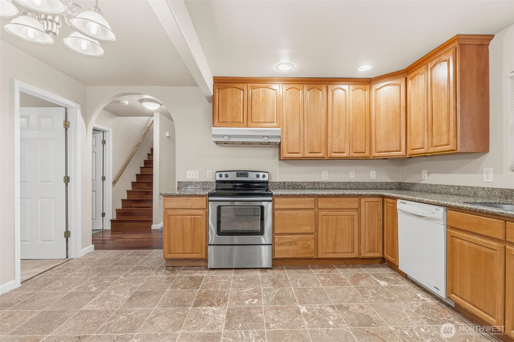 22225 Redmond-Fall City Road Northeast Redmond, WA 98053 - Photo 9 of 40