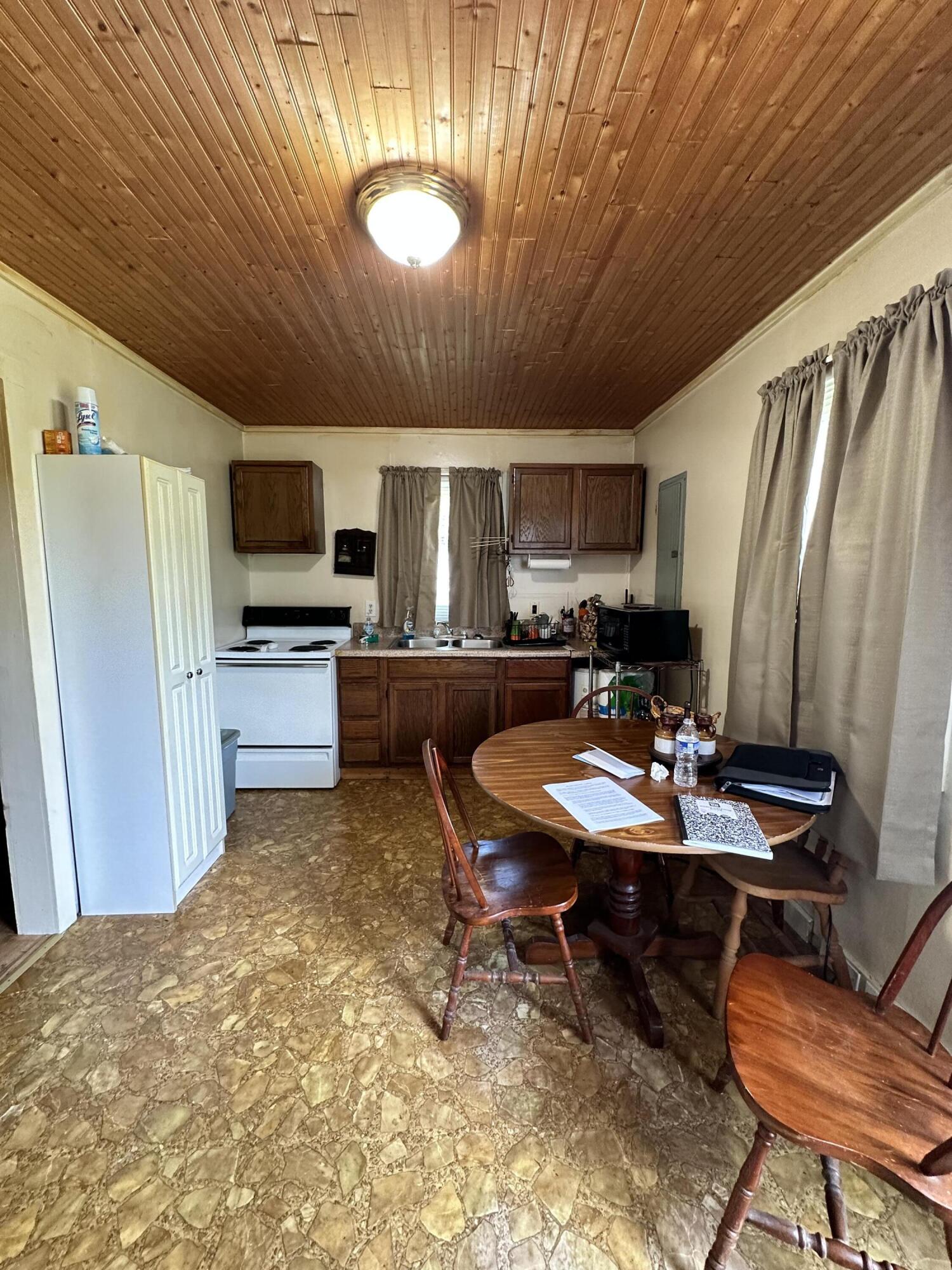 1741 Granby Road Kingsport, TN 37660 - Photo 20 of 36 IMG_2441