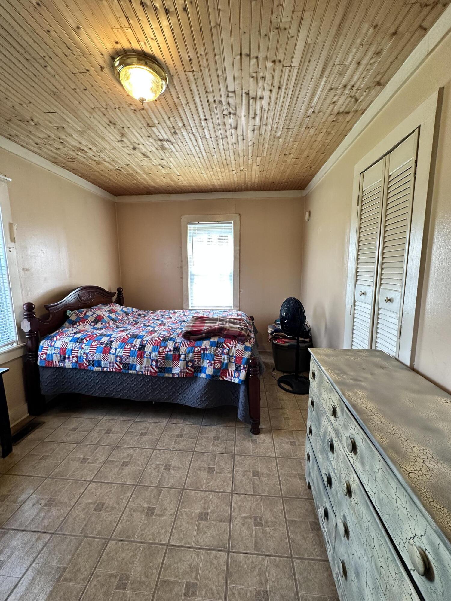 1741 Granby Road Kingsport, TN 37660 - Photo 35 of 36 IMG_2430