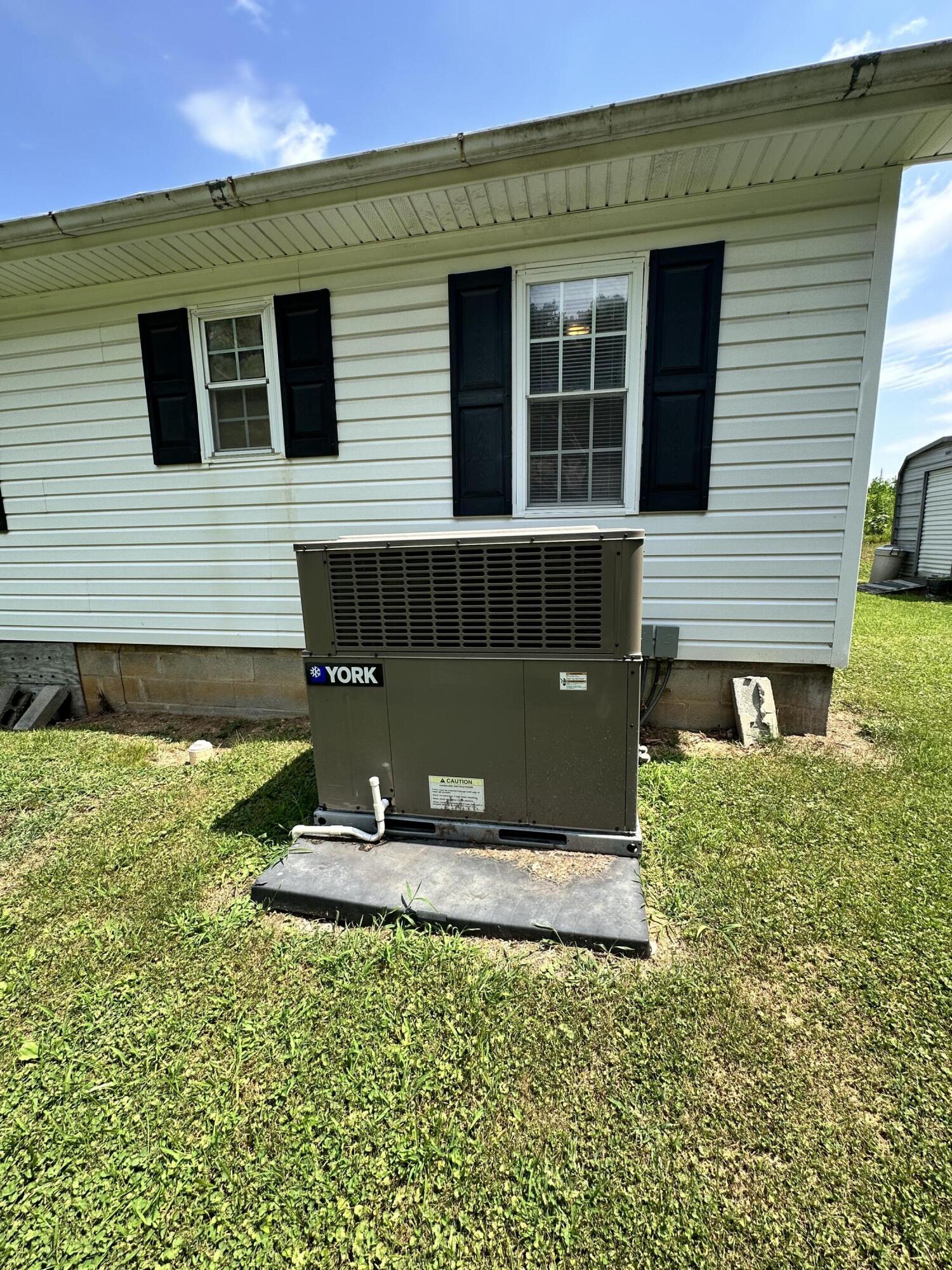 1741 Granby Road Kingsport, TN 37660 - Photo 10 of 36 IMG_2452