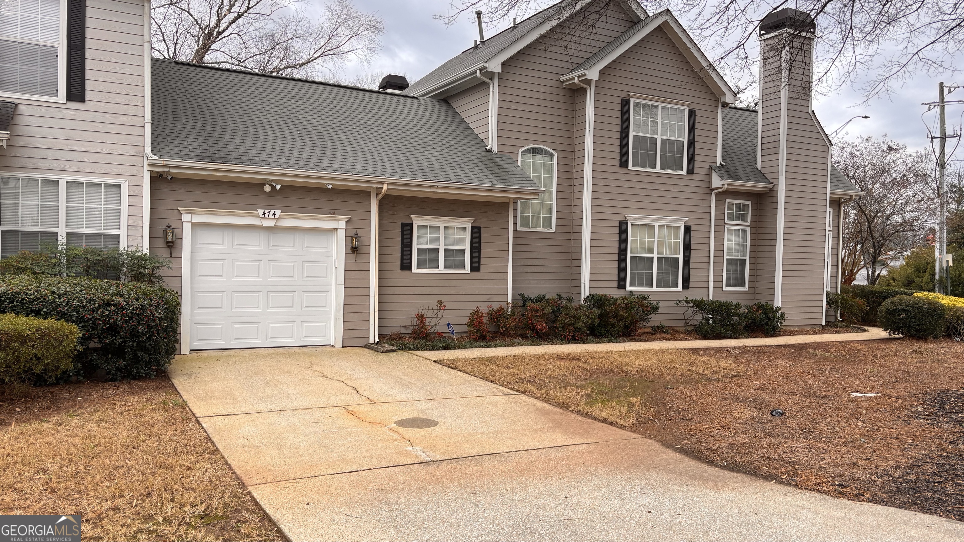 474 Fraser Street Southeast Atlanta, GA 30312 - Photo 4 of 21 a view of a house with a yard