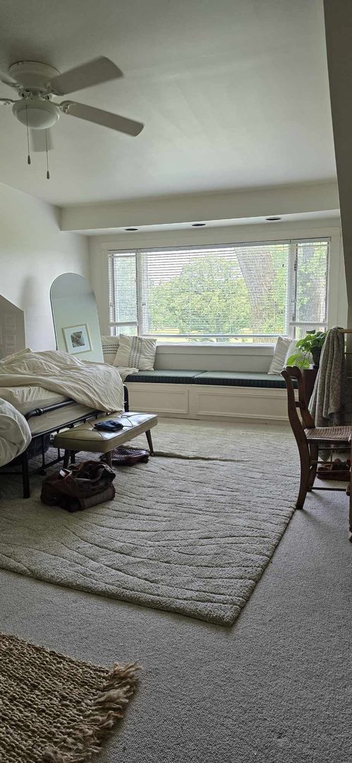 11718 Thayer Road Hebron, IL 60034 - Photo 10 of 14 a living room with furniture