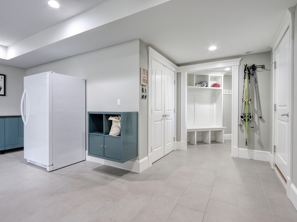 63 Herrick Road, Unit 2 Newton, MA 02459 - Photo 30 of 38 a view of livingroom with walk in closet and livingroom view