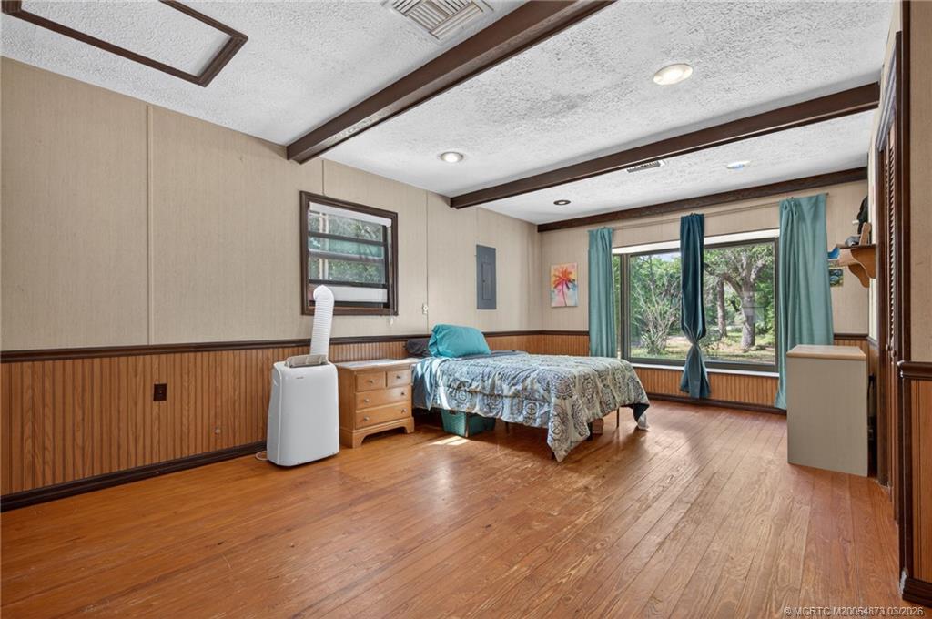 3548 Seminole Road Fort Pierce, FL 34951 - Photo 10 of 23 Massive guest room with private entry
