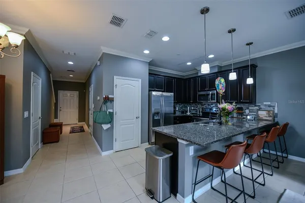 $375,000 | 880 Taramundi Drive, Oviedo, FL 32765