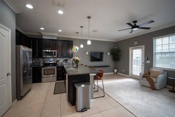 $375,000 | 880 Taramundi Drive, Oviedo, FL 32765