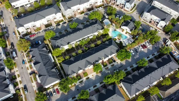 $375,000 | 880 Taramundi Drive, Oviedo, FL 32765
