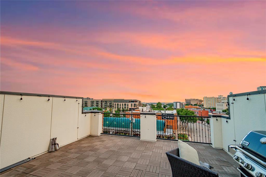 620 South Pearl Expressway Dallas, TX 75201 - Photo 27 of 33 a view of a terrace with a lake view