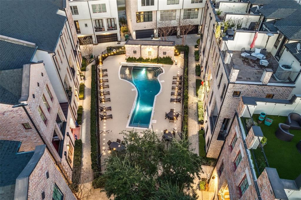 620 South Pearl Expressway Dallas, TX 75201 - Photo 32 of 33 a view of buildings