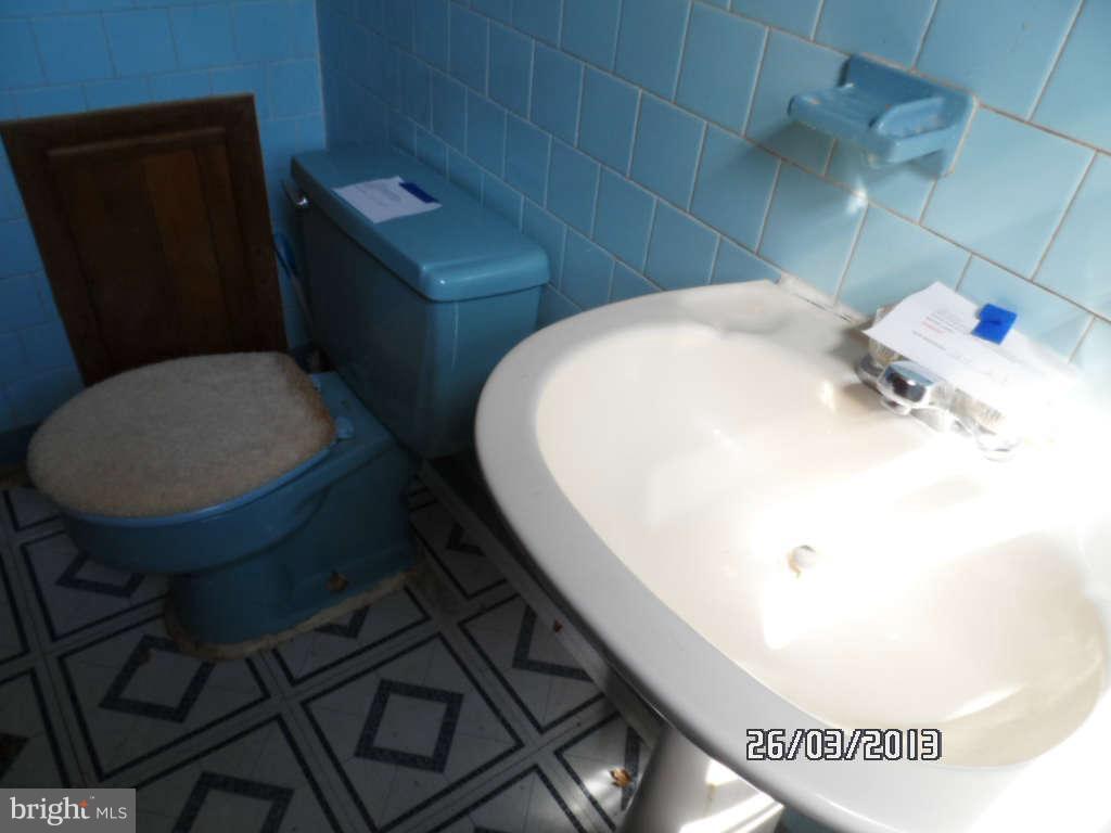 12365 Rixeyville Road Culpeper, VA 22701 - Photo 8 of 11 Bath